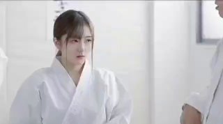 越前龙雅巨乳好身材的大学生